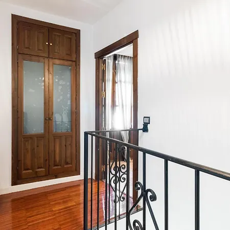 Dos En Albaicyn * Grenada