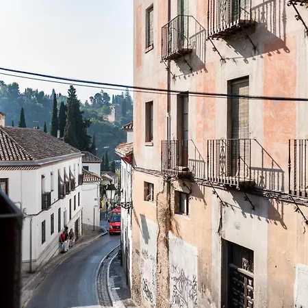 Dos En Albaicyn * Grenada